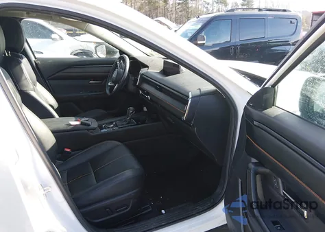 2023 Mazda Cx-50 2.5 S Premium Plus z USA, uszkodzony, nr VIN 7MMVABEMXPN113770